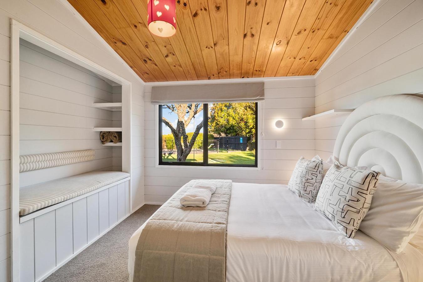Mountviews Lodge Taupo Exterior foto