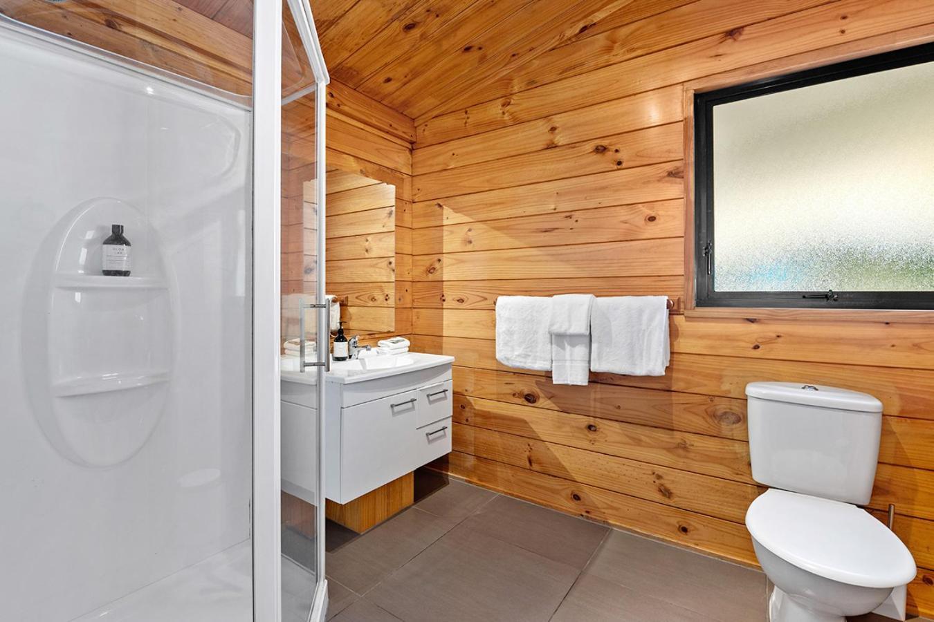 Mountviews Lodge Taupo Exterior foto