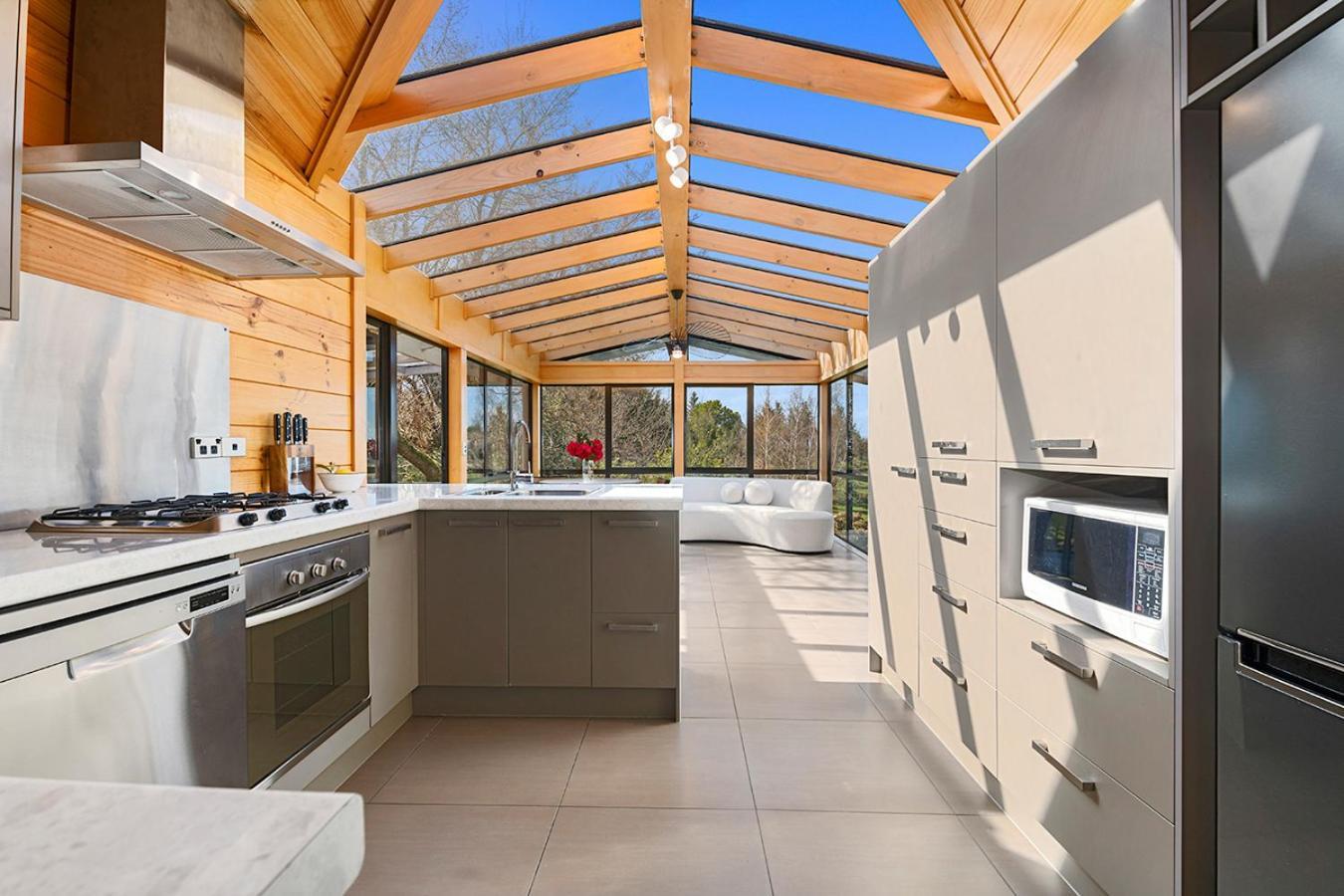 Mountviews Lodge Taupo Exterior foto